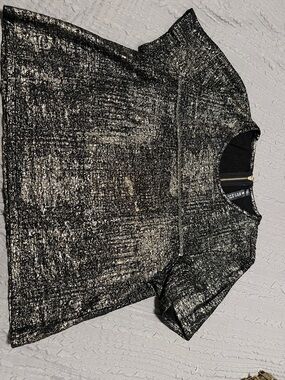 Design Lab Lord & Taylor Black and Metallic Short Sleeve Tunic